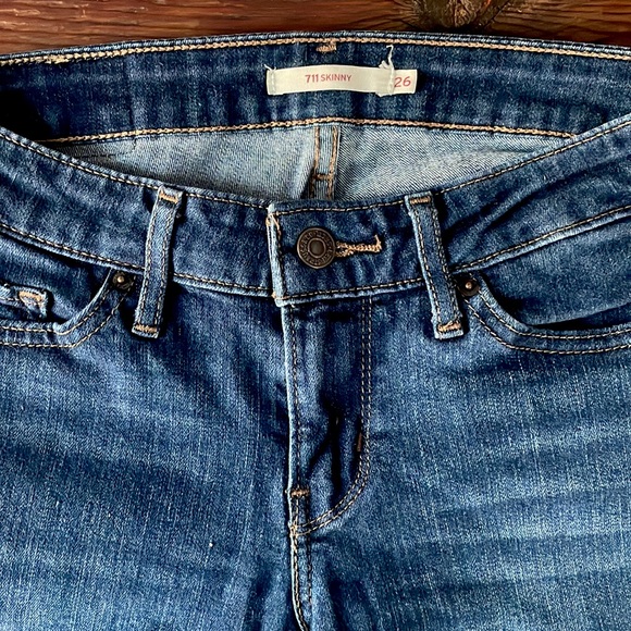 Levi Strauss 711 Skinny Jeans - Picture 3 of 3